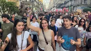 Una marea humana clama en Vigo contra «la especulación y sus cómplices»