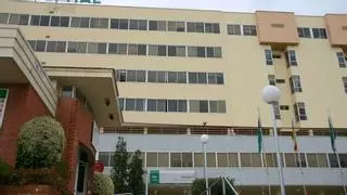 El Colegio de Médicos critica el cierre de consultas por la tarde en el Clínico