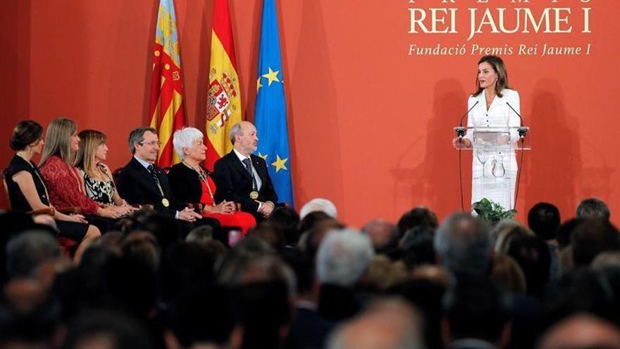 La aragonesa Alicia Asín recibe de la Reina el premio Jaime I en la categoría Emprendedor