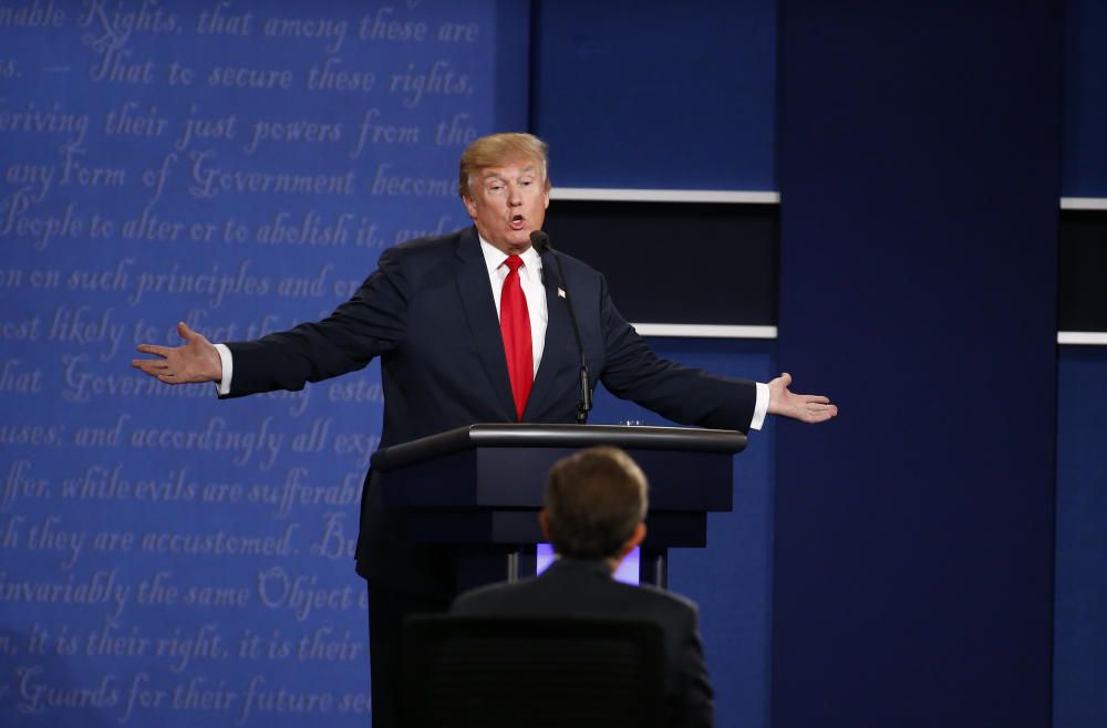 Hillary Clinton y Donald Trump se han enfrentado en el tercer y último debate de las elecciones en EEUU.