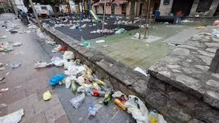 La otra cara de la fiesta de les Piragües: Ribeseya recueye más de 187 tonelaes de basura