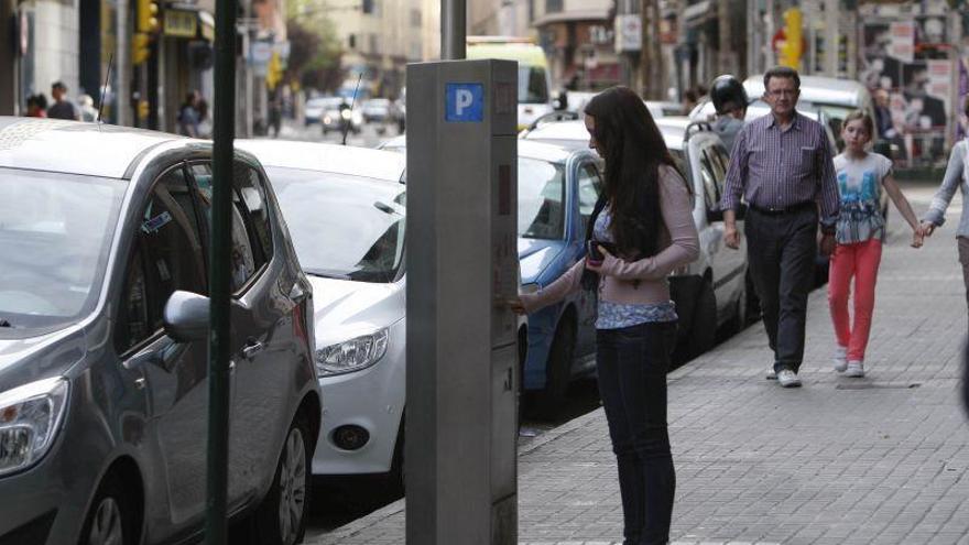 La zona azul será más barata para los coches menos contaminantes