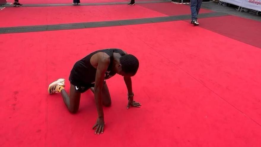 Entrada a meta del ganador de la maratón