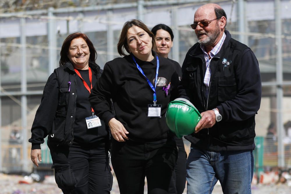 Búscate en la mascletà del 8 de marzo