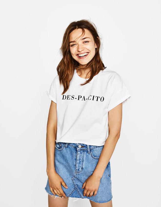 Camiseta de Bershka con la palabra 'Despacito'