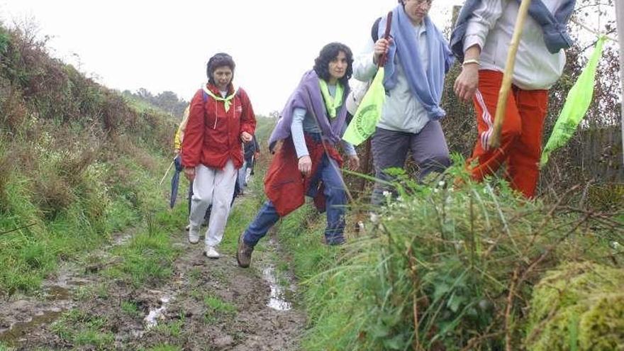 Peregrinos del camino de Santiago en Ourense. // I. Osorio