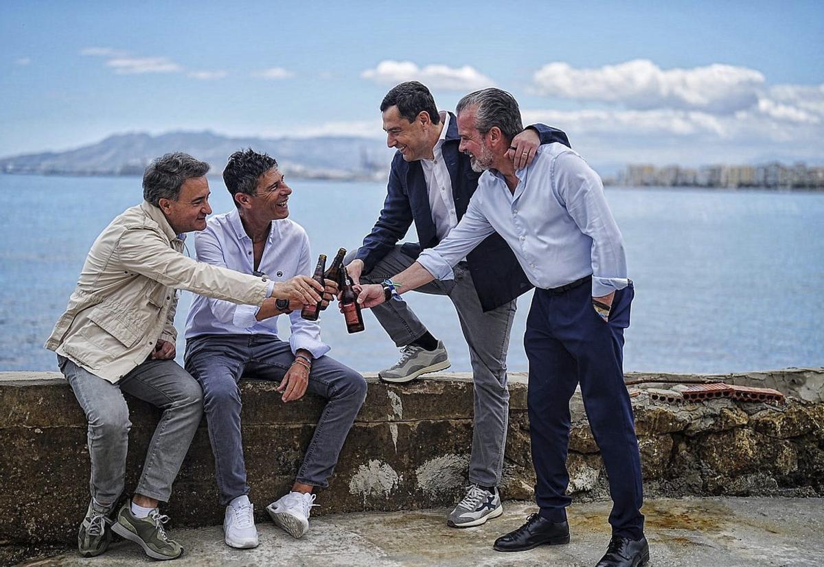 Els andalusos van a les urnes sota l’atenta mirada de la resta d’Espanya