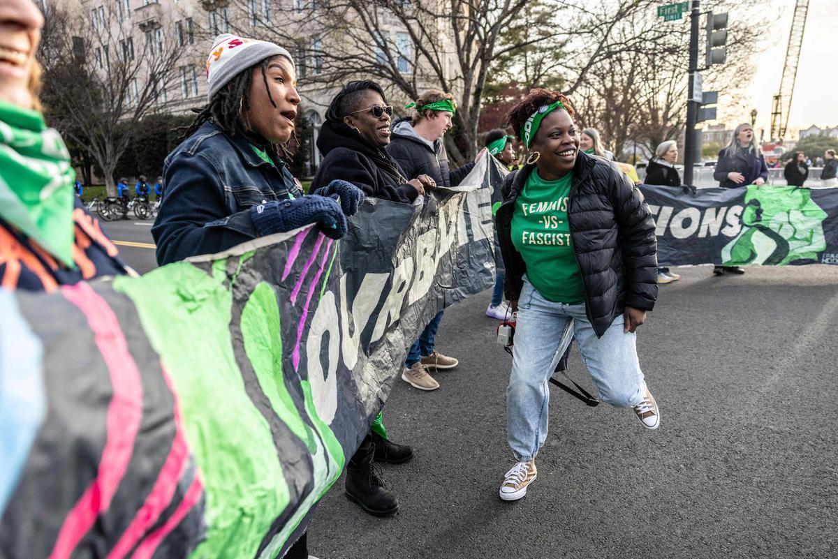 La Corte Suprema de Estados Unidos escucha argumentos sobre el fármaco abortivo mifepristona