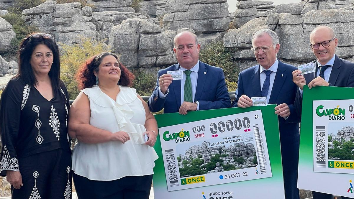 Presentación del cupón de la ONCE dedicado al Torcal de Antequera.