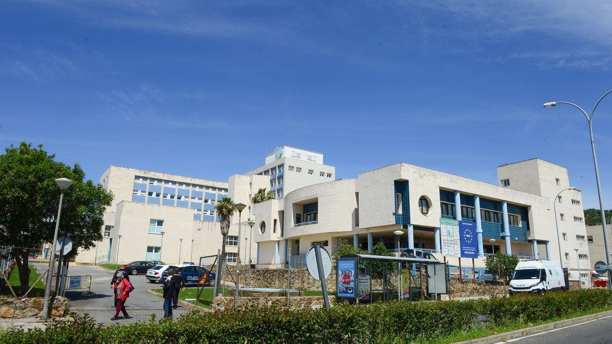 Una vista parcial del hospital Virgen del Puerto.