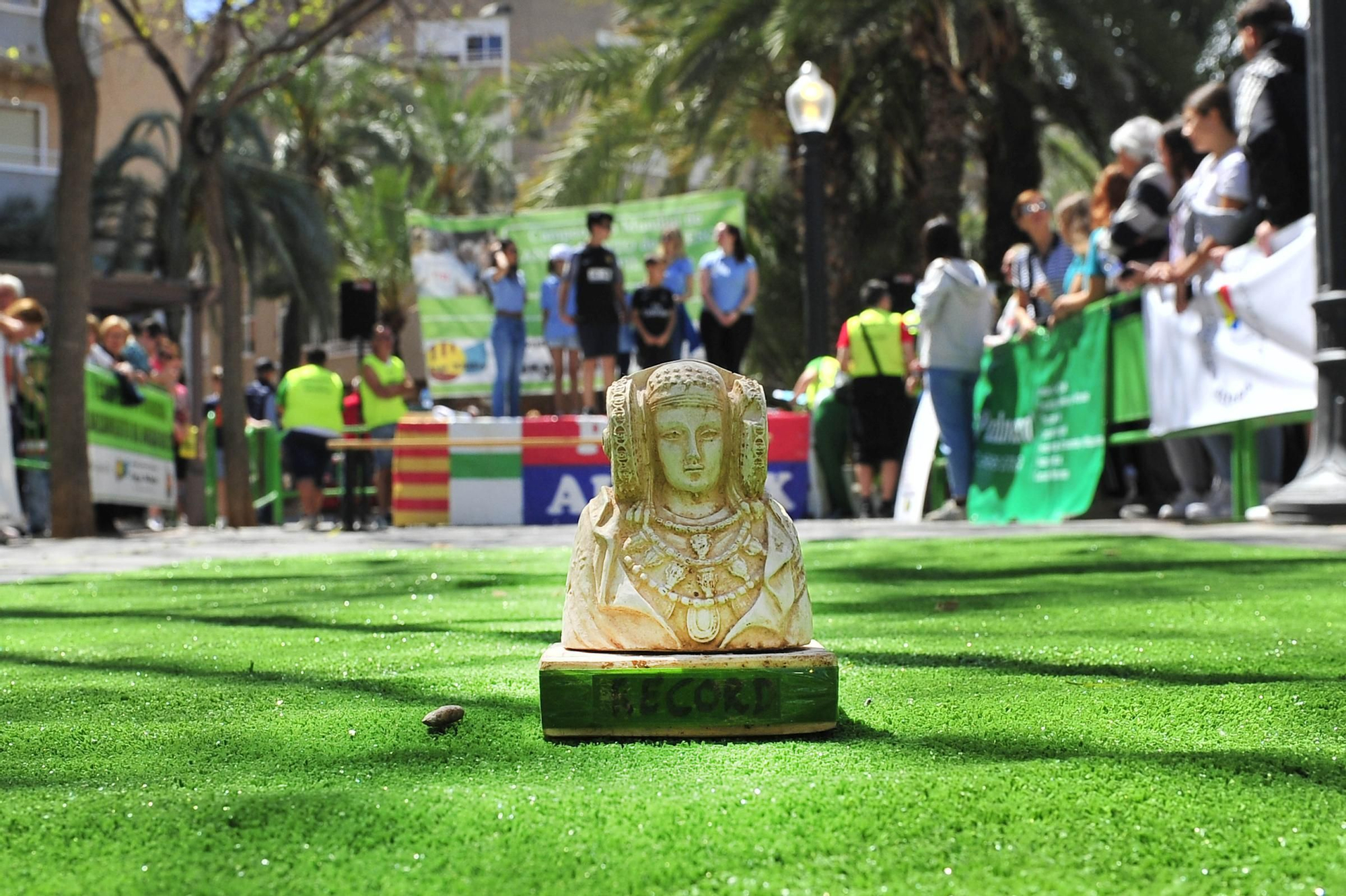 Campeonato Mundial de Lanzamiento de Hueso de Dátil
