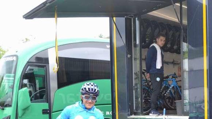 Richard Carapaz, ayer, al finalizar el entrenamiento en Las Caldas.