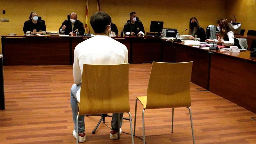 El TSJC rebaixa la pena a un jove que va violar a una amiga tornant de festa a Sant Feliu de Guíxols