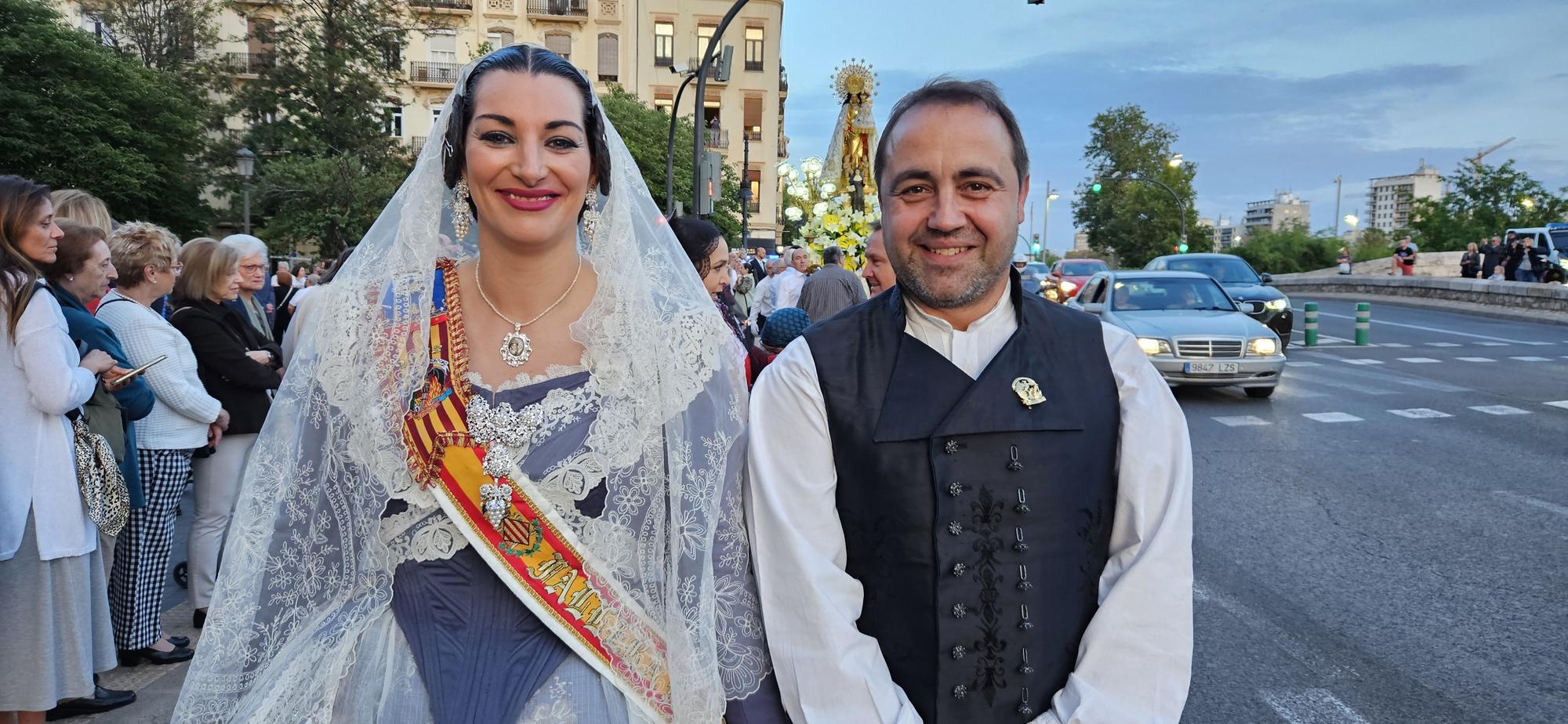 Laura, Paula, las cortes y las fallas de Zaidía acompañan al Cristo de la Fe