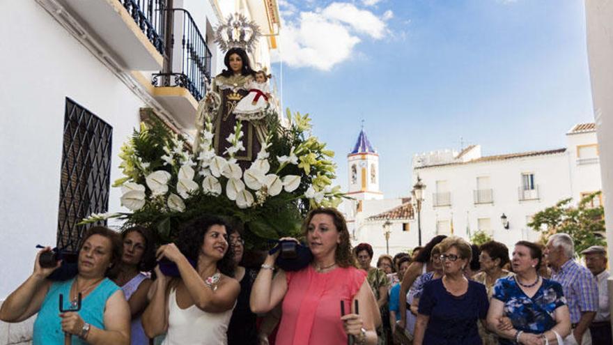 La Virgen del Carmen de Yunquera, en procesión.