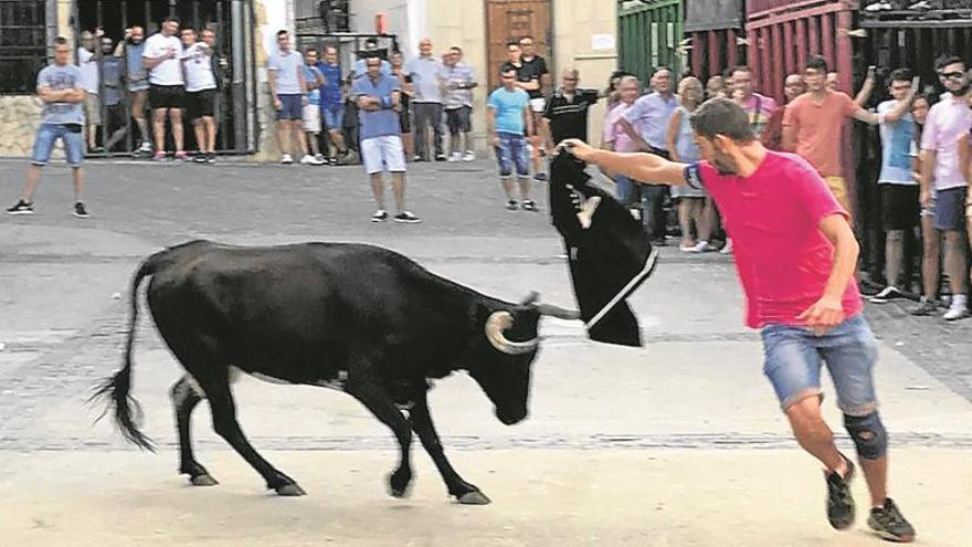 Villahermosa llena sus calles para honrar a San Bartolomé