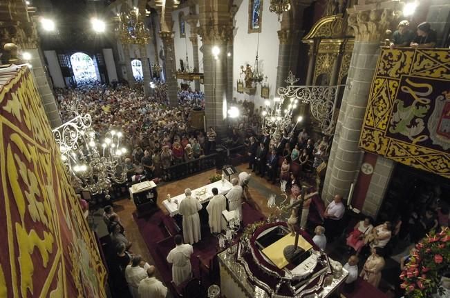 BAJADA DE LA VIRGEN DEL PINO DE SU CAMERIN