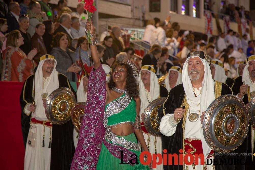 Desfile día 4 de mayo en Caravaca (Bando Moro paso