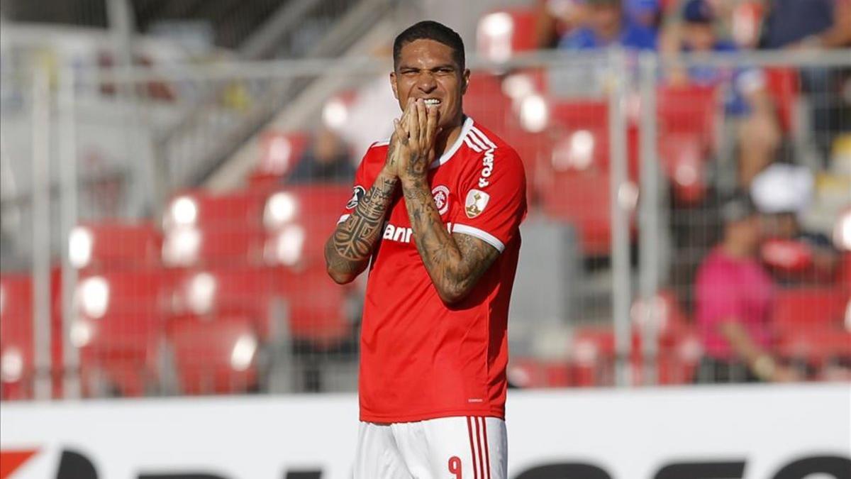 Paolo Guerrero seguirá su carrera en el Inter de Porto Alegre