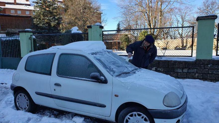 La temperatura gélida persiste y el hielo daña numerosas redes de agua