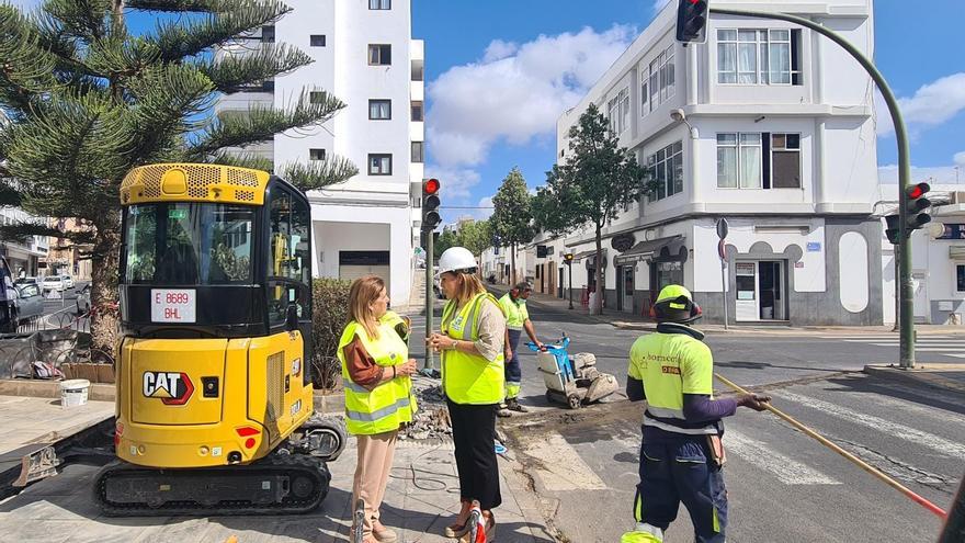 El Ayuntamiento de Arrecife continúa con la renovación de los semáforos de la ciudad
