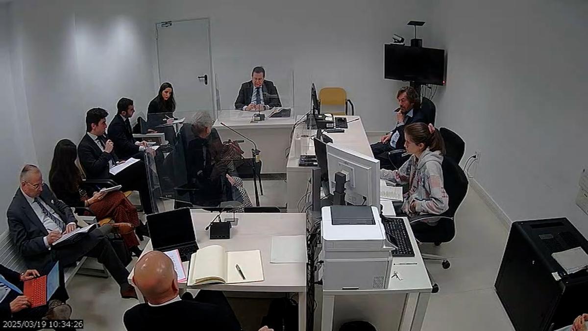 El vídeo de la declaración en la Audiencia Nacional de la empresaria que dijo llevar efectivo a Ferraz por orden de Aldama: "Me dice que él no puede"