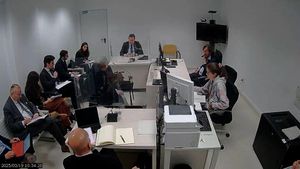 El vídeo de la declaración en la Audiencia Nacional de la empresaria que dijo llevar efectivo a Ferraz por orden de Aldama: Me dice que él no puede