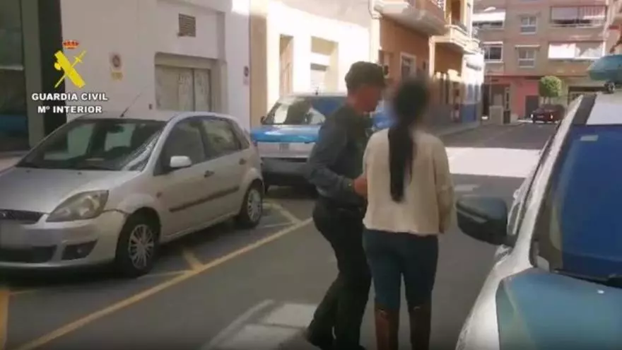 Detenida por planificar desde el extranjero el robo a su pareja en una casa de Callosa d'en Sarrià