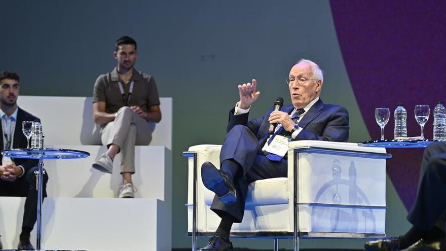 Manuel Pizarro: "Hay que prepararse para el mundo que hay, no para el que viene"