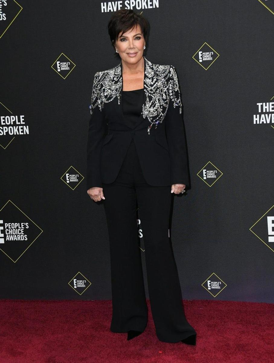 Kris Jenner en la alfombra roja de los 'People's Choice Awards'