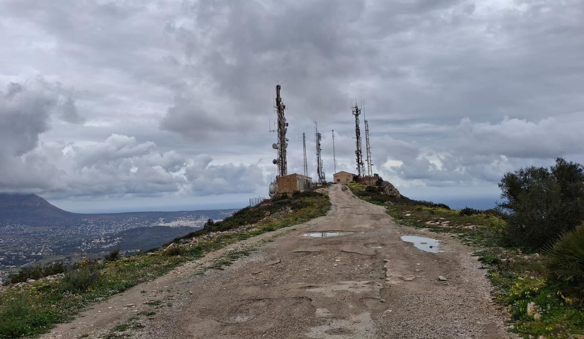 La cima del Puig de la Llorença