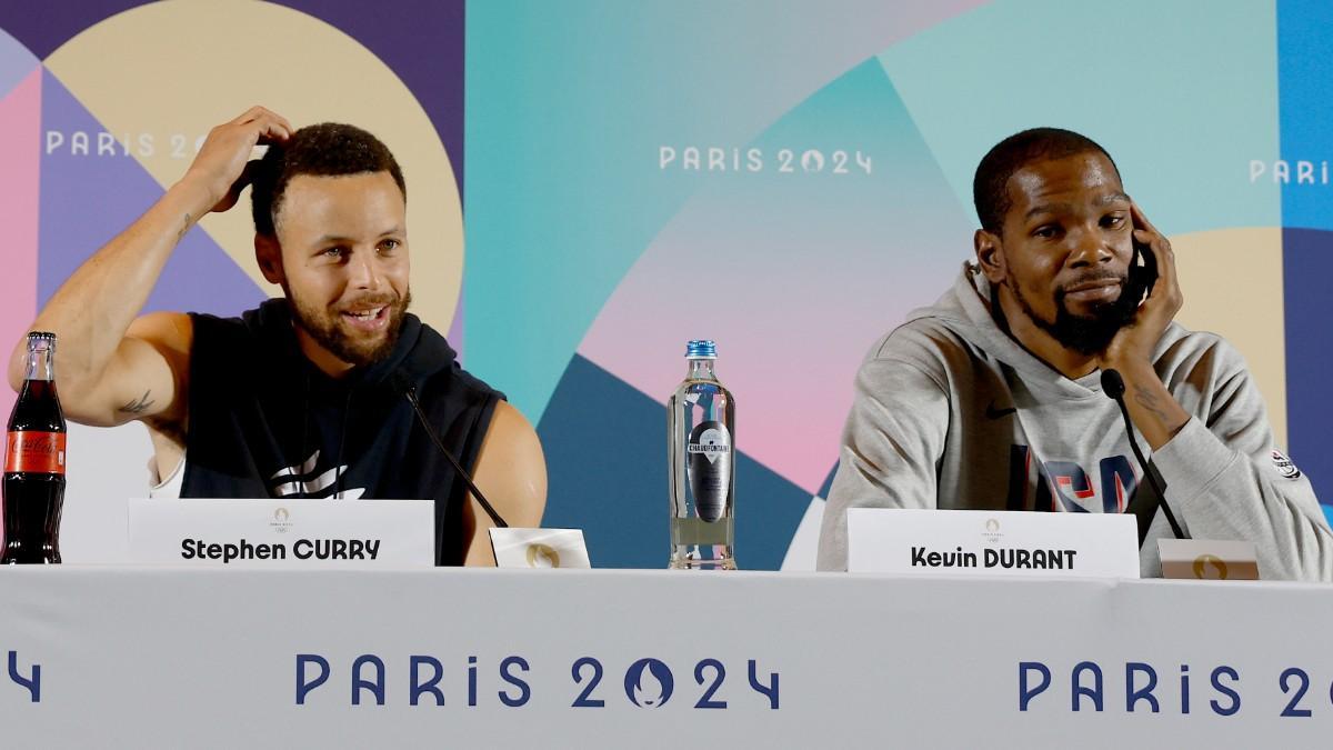 Curry y Durant, en rueda de prensa