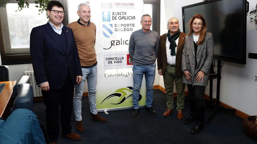 Un momento de la presentación de Avendaño y Blanco Villar en el bufete Gándara Moure. |  // JOSÉ LORES