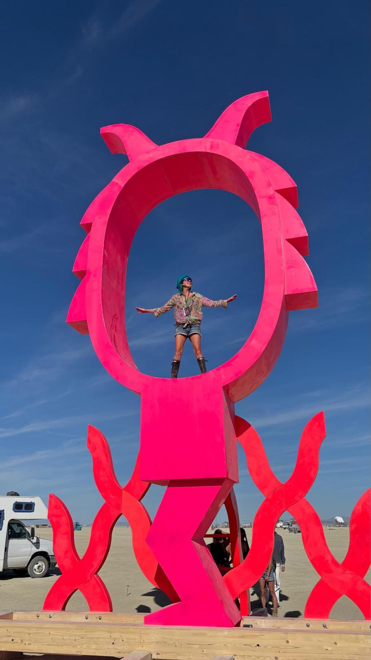 Levantan 'al tombe' el 'Correfoc' de Dani Nebot en el festival Burning Man del desierto de Nevada