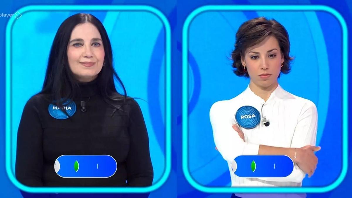 María y Rosa, en la silla azul de Pasapalabra.