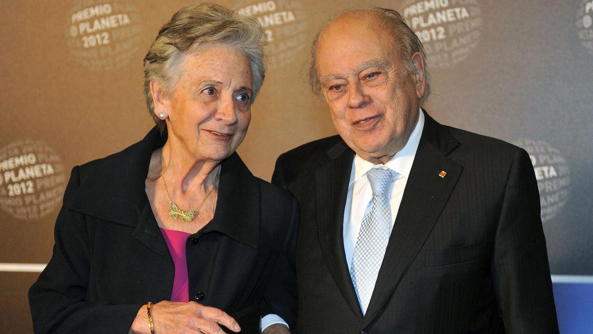 Marta Ferrusola, con Jordi Pujol, en una imagen de archivo.