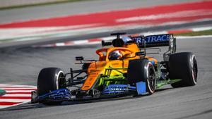 EL PILOTO ESPAÑOL CARLOS SAINZ EN LA PRIMERA JORNADA DE ENSAYOS DE PRETEMPORADA DE LA FÓRMULA 1, REALIZADA EN EL CIRCUITO BARCELONA - CATALUÑA. 55 SAINZ Carlos (spa), McLaren Renault F1 MCL35, action during the first session of the Formula 1 Pre-season testing 2020 from February 19 to 21, 2020 on the Circuit de Barcelona-Catalunya, in Montmelo, Barcelona, Spain - Photo Florent Gooden / DPPI 19/02/2020 ONLY FOR USE IN SPAIN 55 SAINZ Carlos (spa), McLaren Renault F1 MCL35, action during the first session of the Formula 1 Pre-season testing 2020 from February 19 to 21, 2020 on the Circuit de Barcelona-Catalunya, in Montmelo, Barcelona, Spain - Photo Florent Gooden / DPPI. AUTOMOVILISMO. F1. FORMULA1. FORMULAUNO.FORMULA UNO