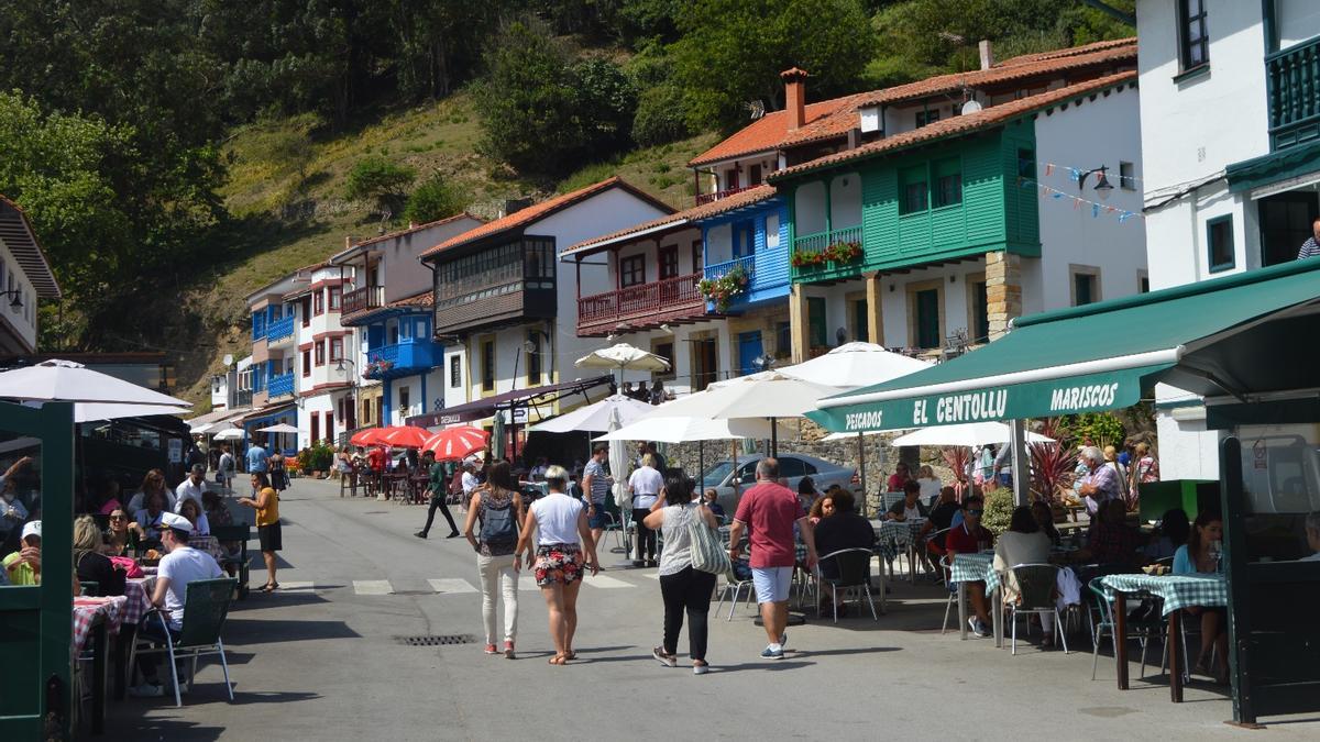 Tazones, hasta la bandera de turismo