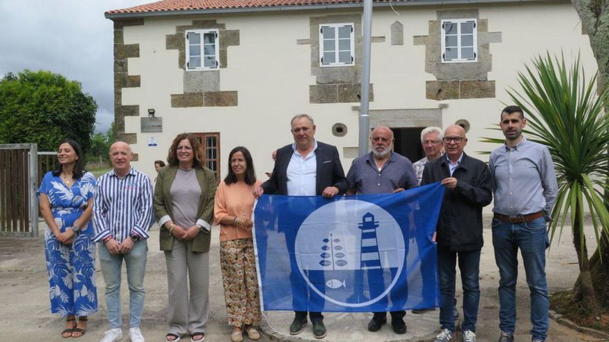 A Laracha inaugura muestra en el Centro de Golmar