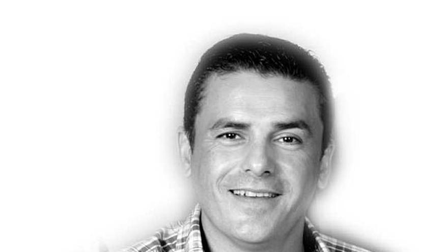 Pedro García es vicepresidente de la comparsa de Marroquíes.