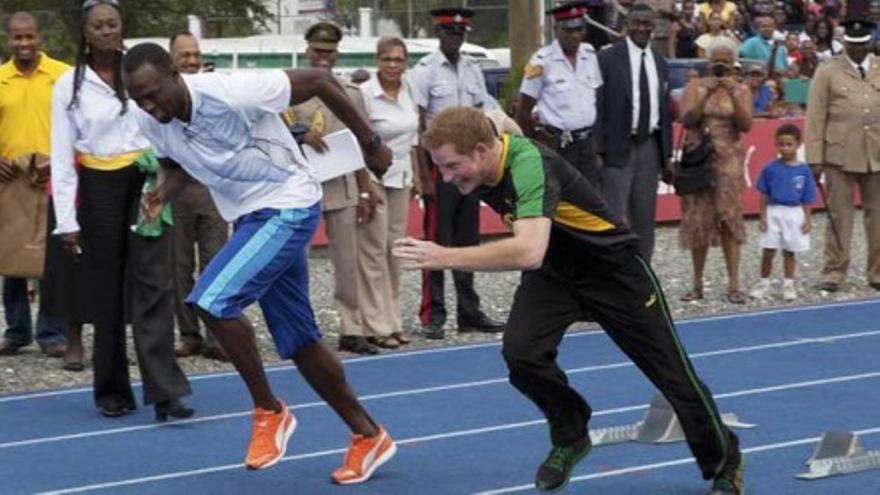 El príncipe Harry desafía al campeón olímpico Bolt