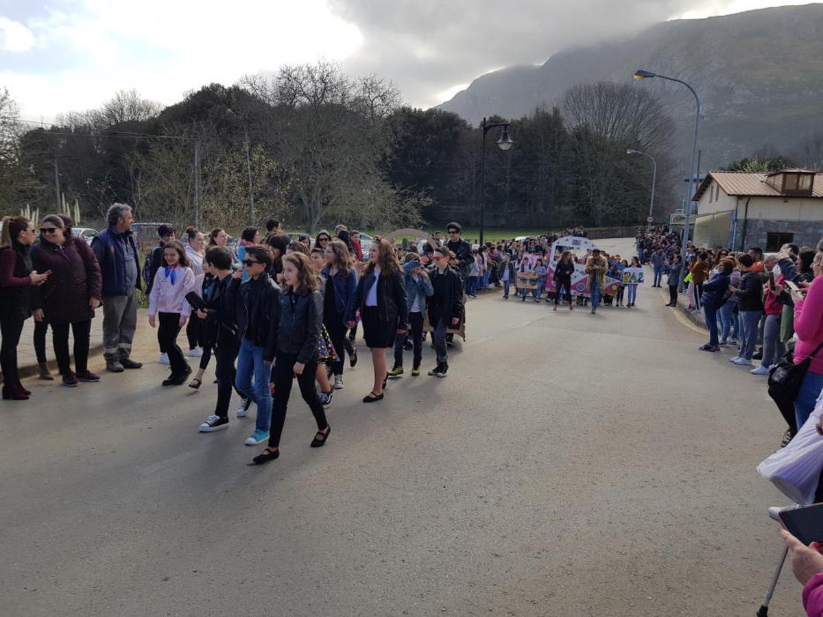 Antroxu del colegio Valdellera de Posada de Llanes
