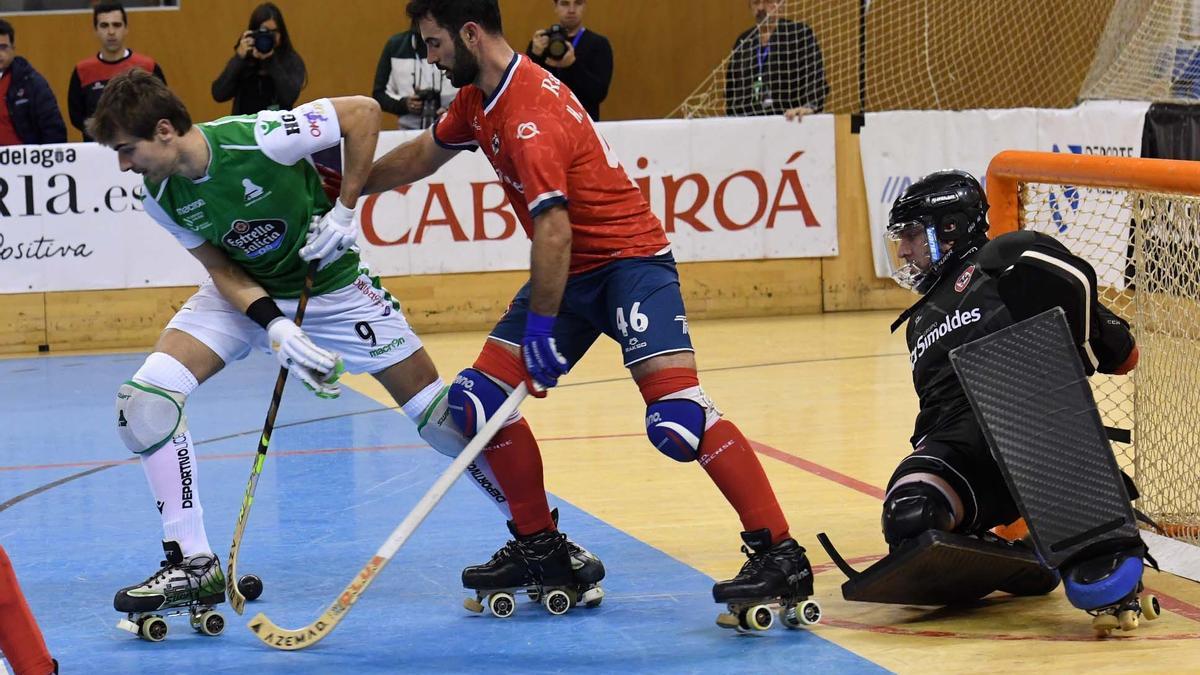 Partido entre el Liceo y el Oliveirense en el Palacio de Riazor