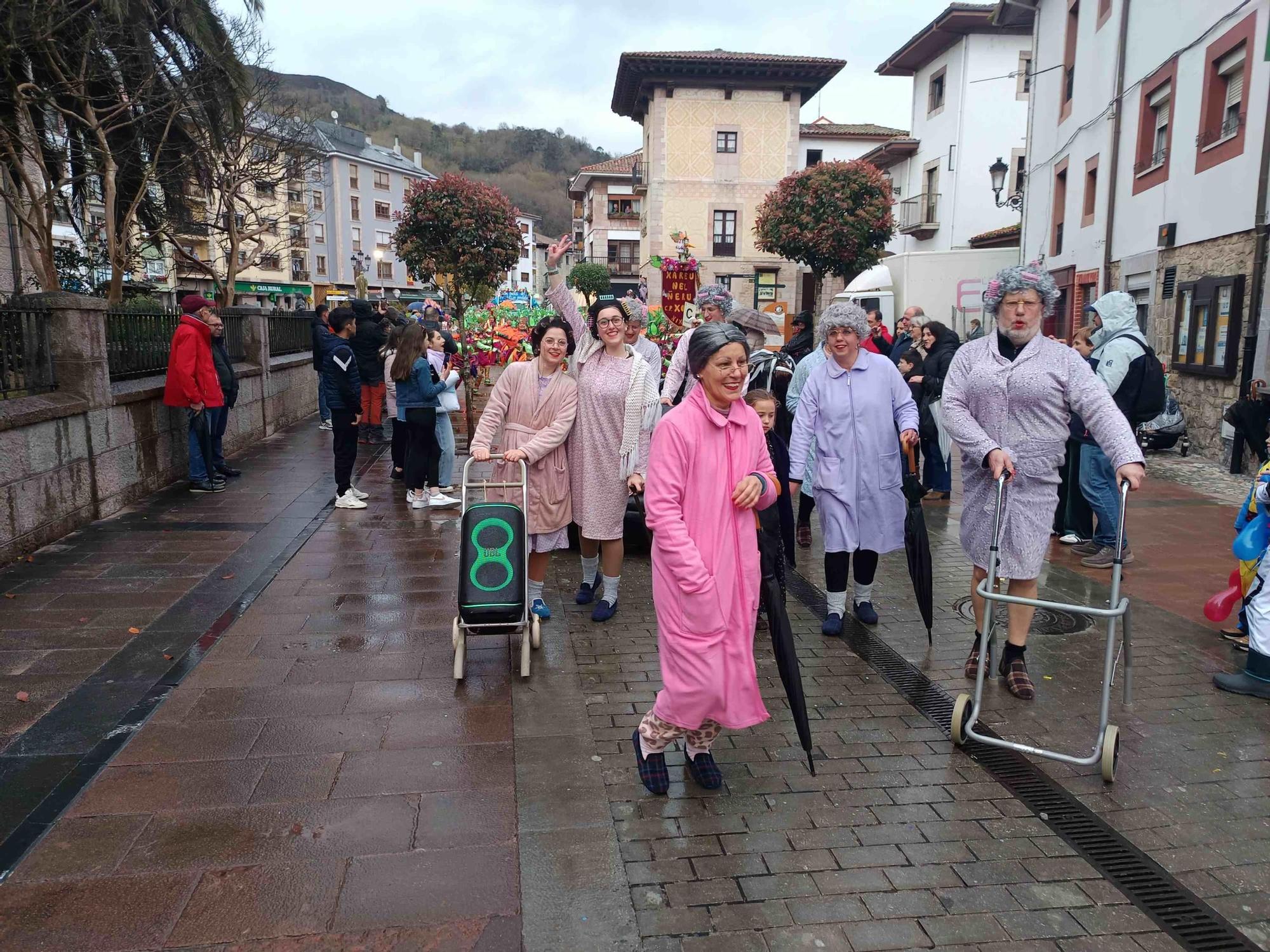 En imágenes: Así fue el desfile de Carnaval de Cangas de Onís