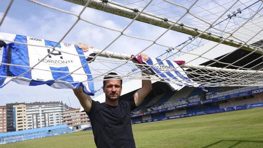 El capitán del Avilés recuerda el ascenso blanquiazul con LA NUEVA ESPAÑA: "Es uno de los dos mejores momentos de mi carrera"