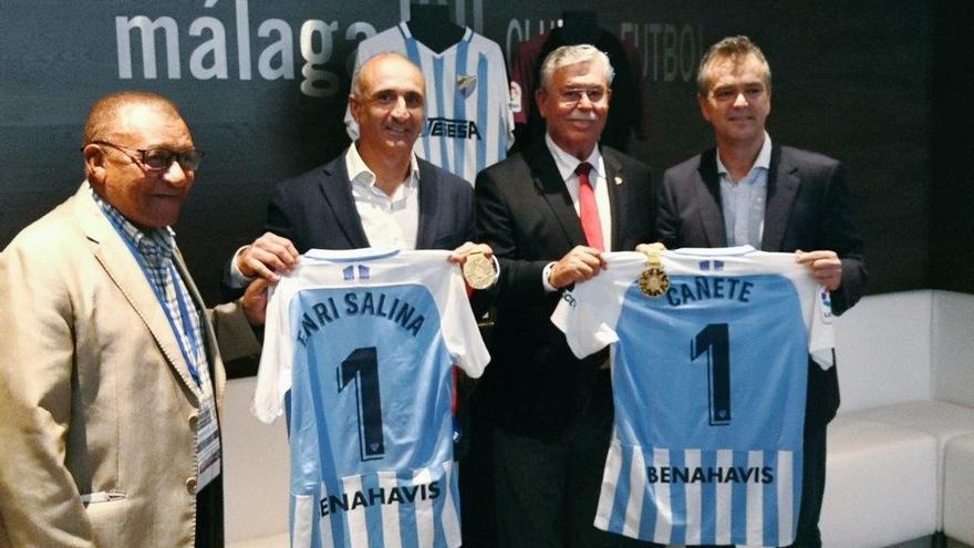 Enrique Salinas y Ángel Sánchez-Cañete son homenajeados por el Málaga