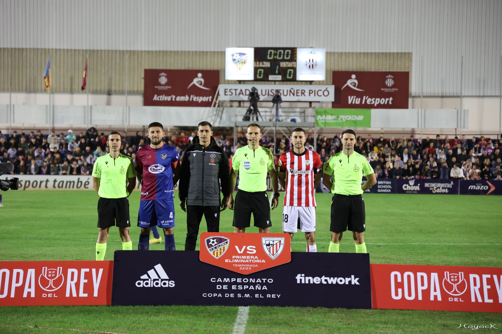 Las imágenes que dejó el partido entre el Alzira y el Athletic Club