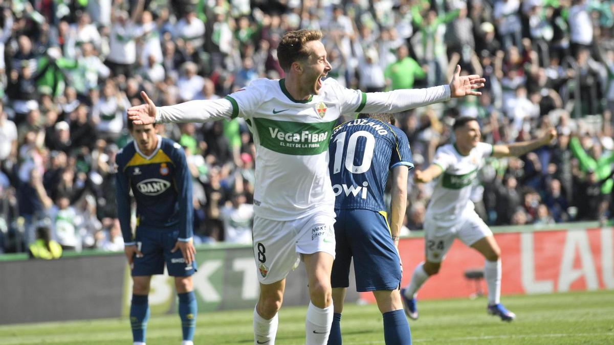 Así está el ambiente previo al Elche CF - Espanyol