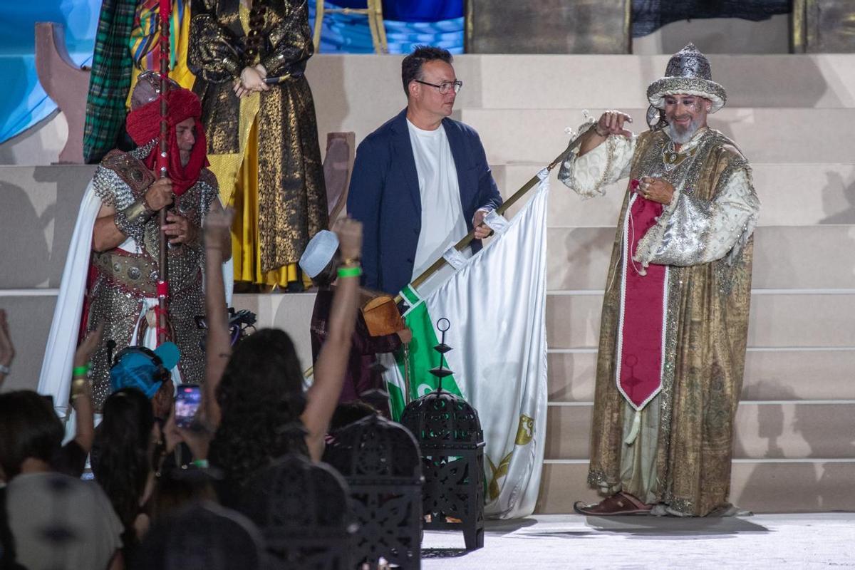 La Vila Joiosa presenta los cargos de las fiestas de Moros y Cristianos de 2026