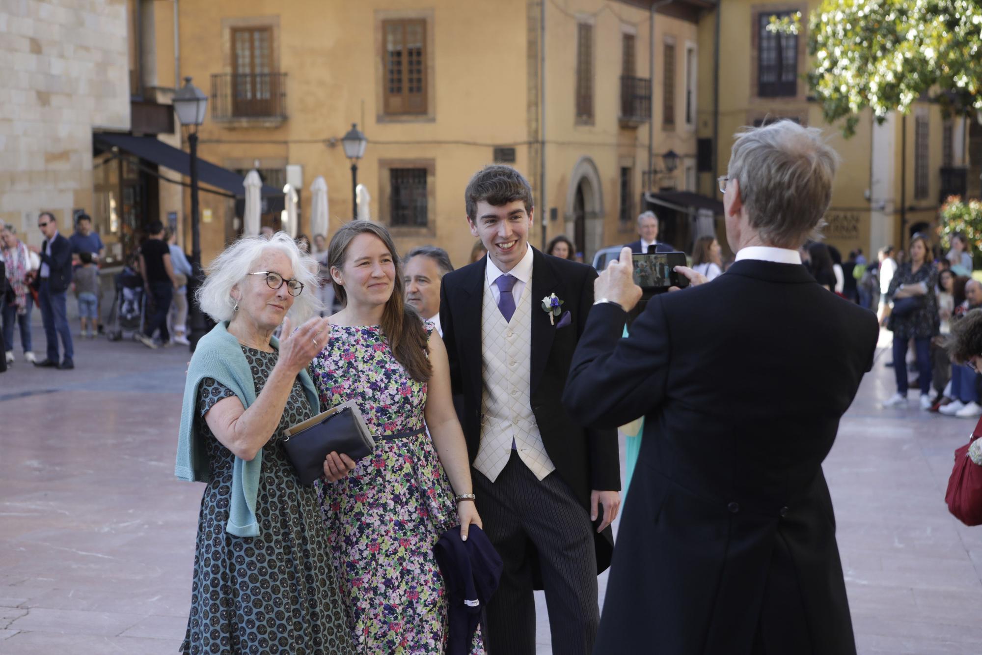 EN IMÁGENES: Oviedo acoge la boda de Paula Canga, hija de Diego Canga, consejero en la Comisión Europea